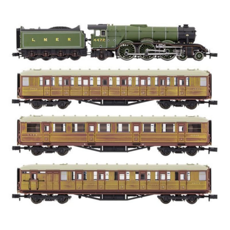 Dapol N Gauge A1 4472 'Flying Scotsman' LNER Green Train Pack