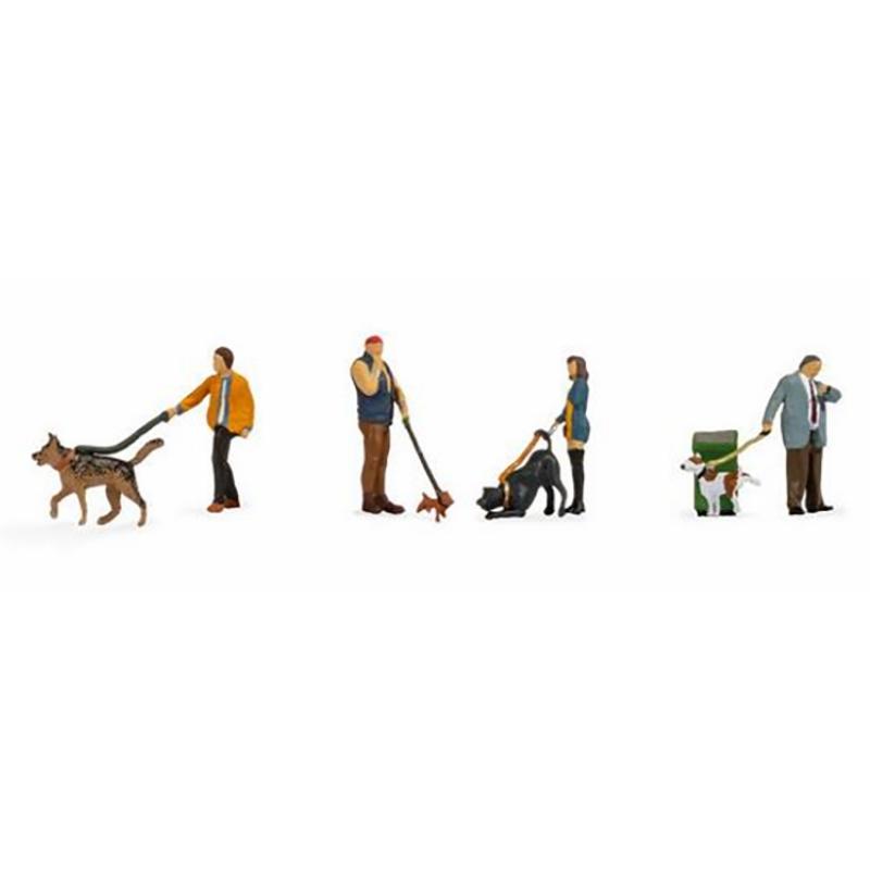 Noch HO/OO Dog Walkers (4) Figure Set